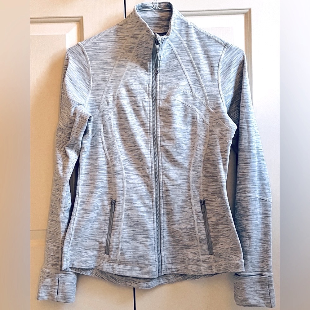 🍒LULULEMON DEFINE Jacket Sz 10 WEE ARE FROM SPACE Nimbus Ice Gray/Alpine White